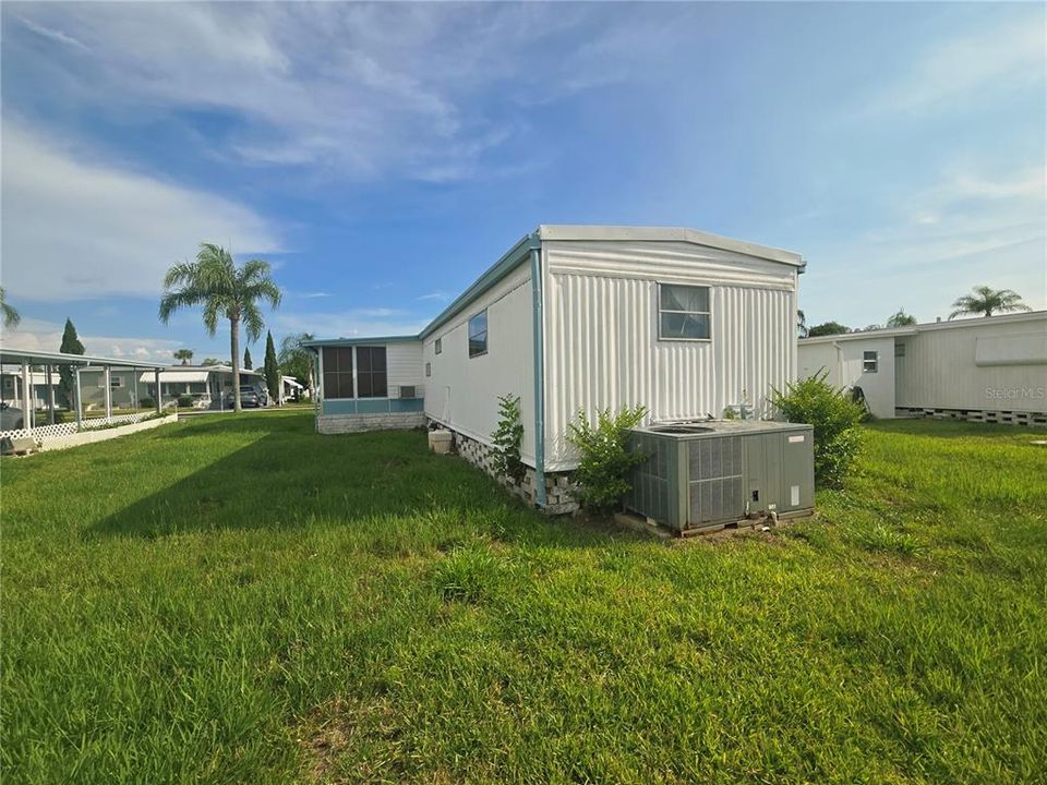 For Sale: $65,000 (1 beds, 1 baths, 624 Square Feet)