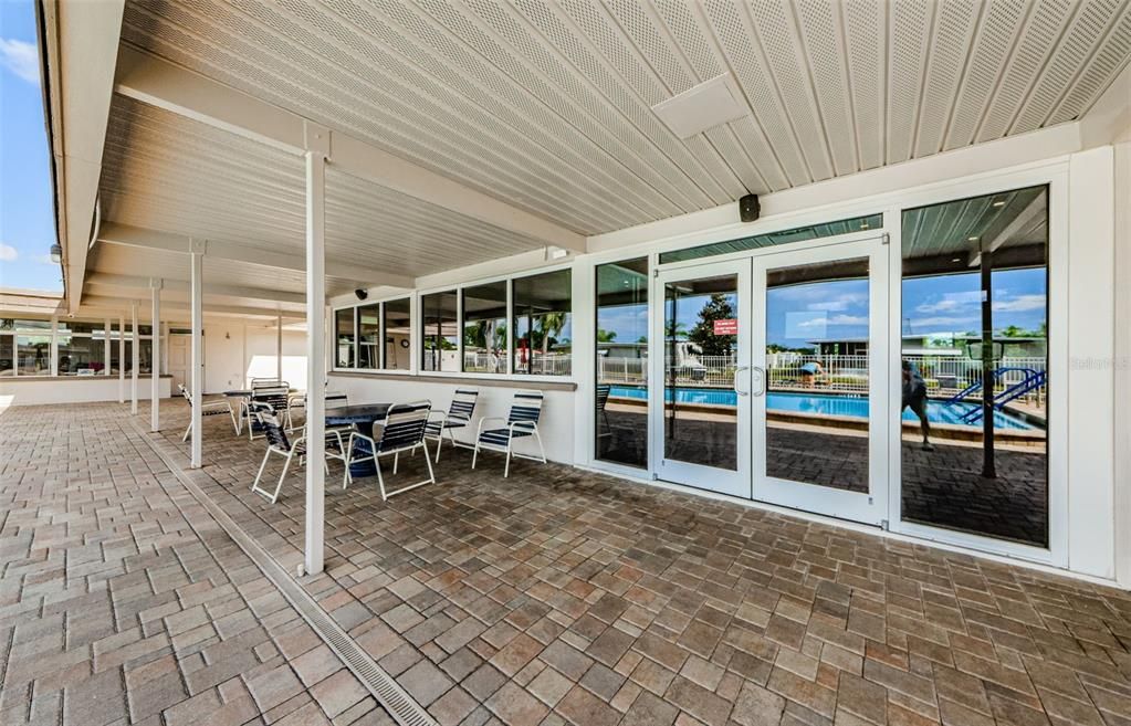 For Sale: $65,000 (1 beds, 1 baths, 624 Square Feet)