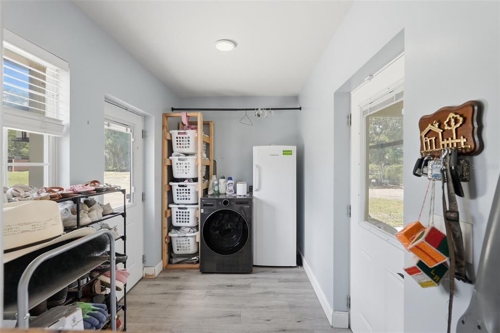 En Venta: $535,000 (3 camas, 2 baños, 2014 Pies cuadrados)
