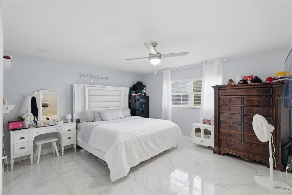 En Venta: $535,000 (3 camas, 2 baños, 2014 Pies cuadrados)