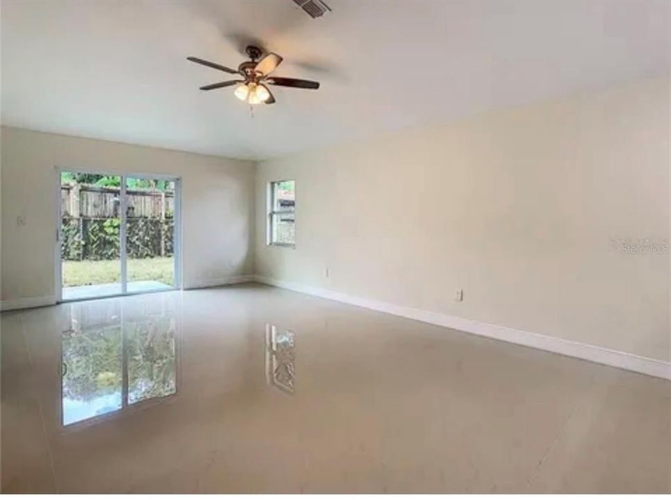 For Sale: $450,000 (3 beds, 2 baths, 1624 Square Feet)