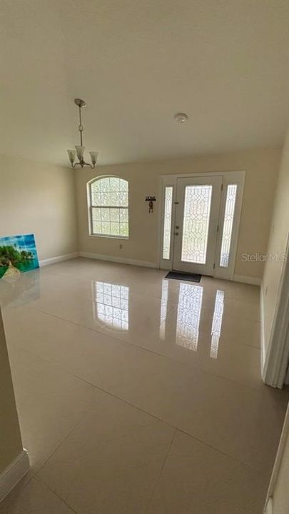 For Sale: $450,000 (3 beds, 2 baths, 1624 Square Feet)