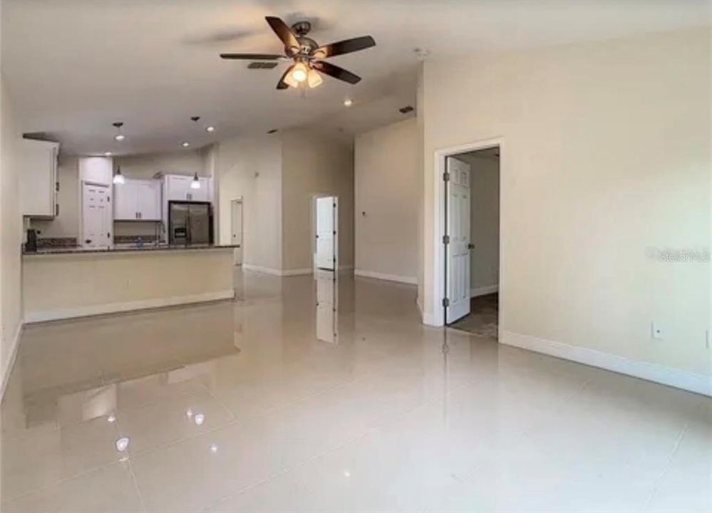 For Sale: $450,000 (3 beds, 2 baths, 1624 Square Feet)