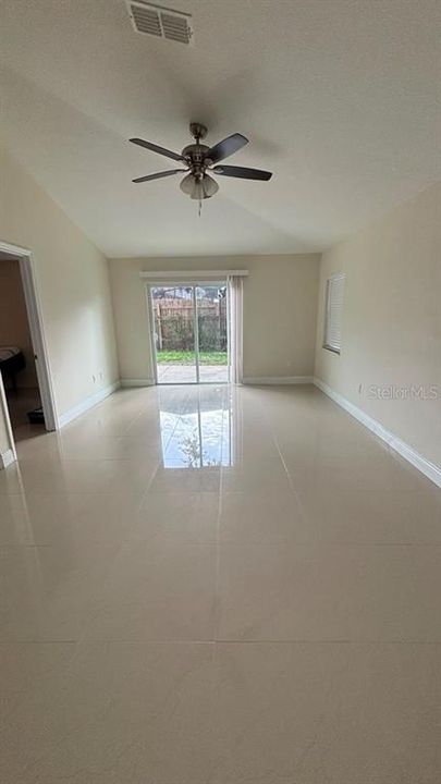 For Sale: $450,000 (3 beds, 2 baths, 1624 Square Feet)