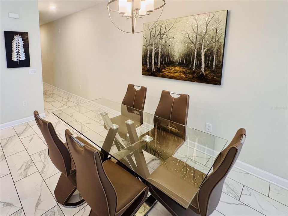 For Sale: $420,000 (4 beds, 3 baths, 1902 Square Feet)
