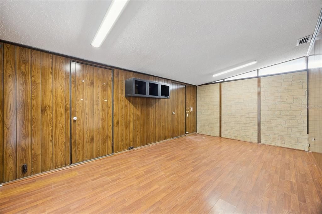 En Venta: $400,000 (4 camas, 2 baños, 2382 Pies cuadrados)