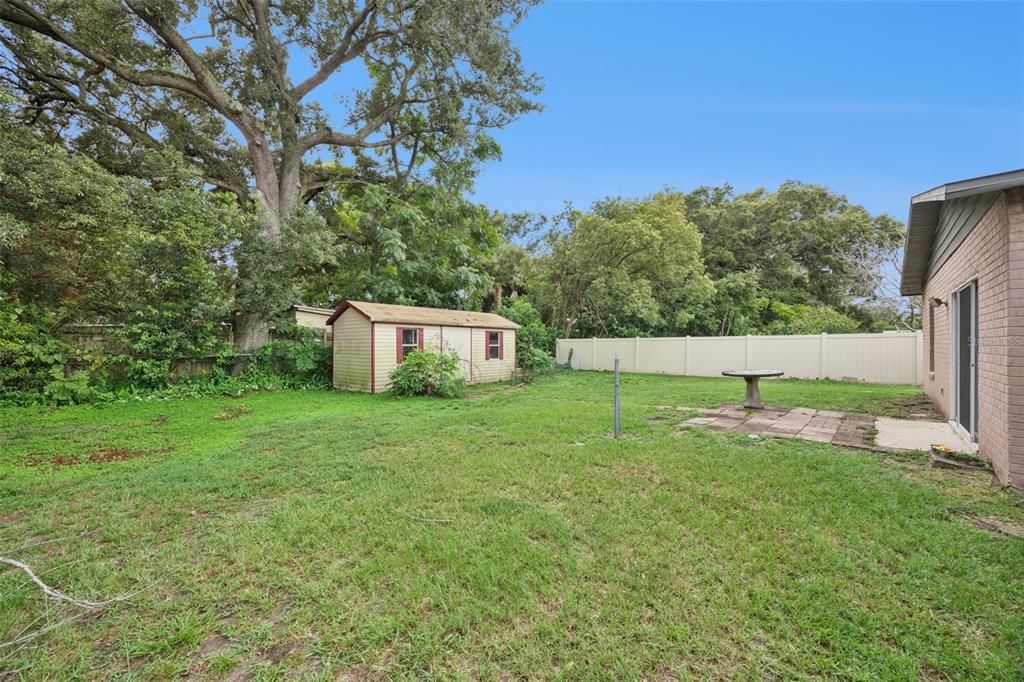 En Venta: $400,000 (4 camas, 2 baños, 2382 Pies cuadrados)