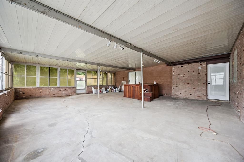 En Venta: $400,000 (4 camas, 2 baños, 2382 Pies cuadrados)