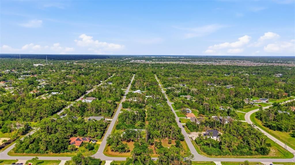 En Venta: $65,000 (0.64 acres)