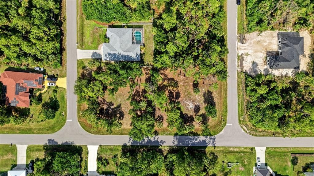En Venta: $65,000 (0.64 acres)