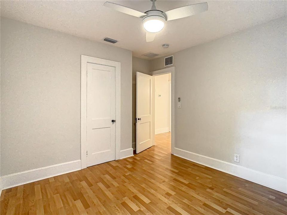 В аренду: $3,350 (2 спален, 2 ванн, 1090 Квадратных фут)