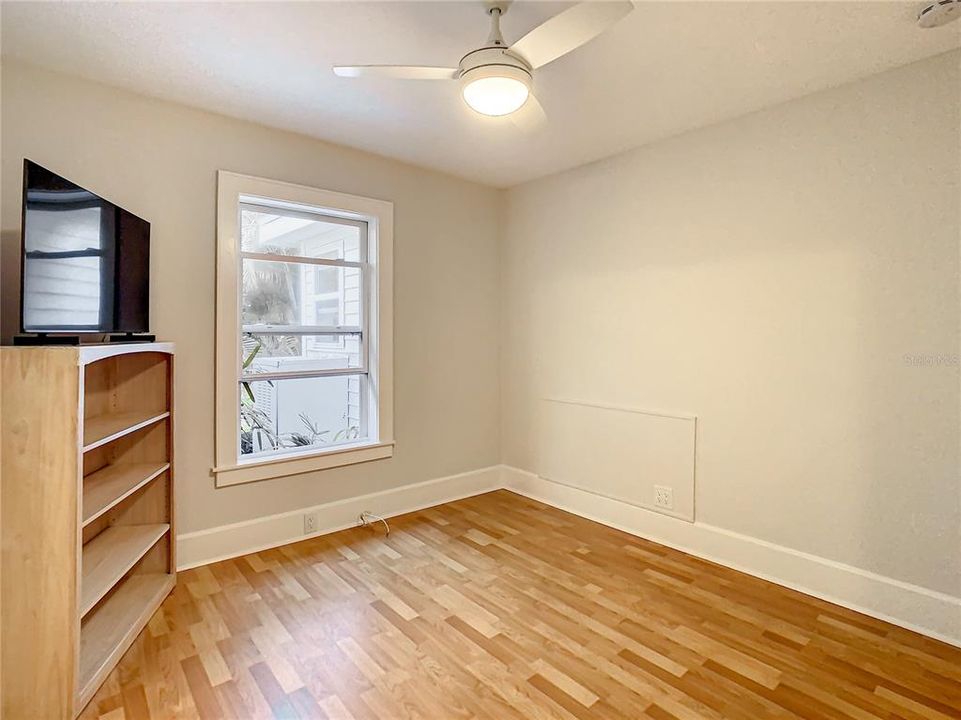 В аренду: $3,350 (2 спален, 2 ванн, 1090 Квадратных фут)