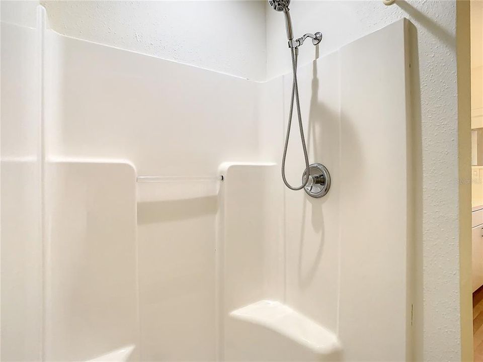 В аренду: $3,350 (2 спален, 2 ванн, 1090 Квадратных фут)