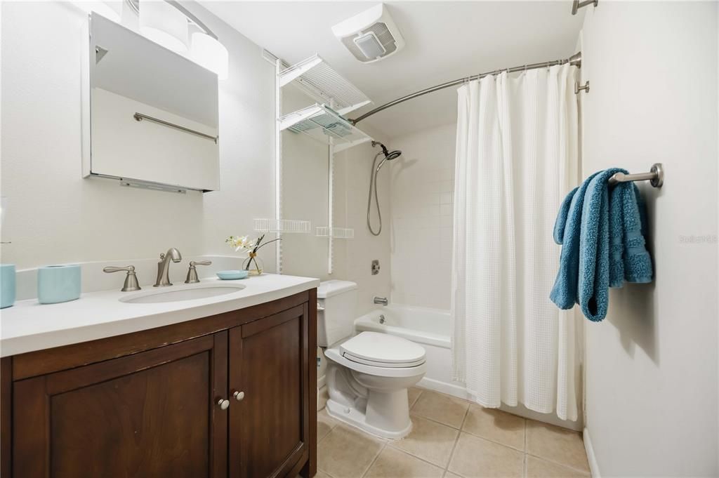 В аренду: $1,500 (1 спален, 1 ванн, 829 Квадратных фут)
