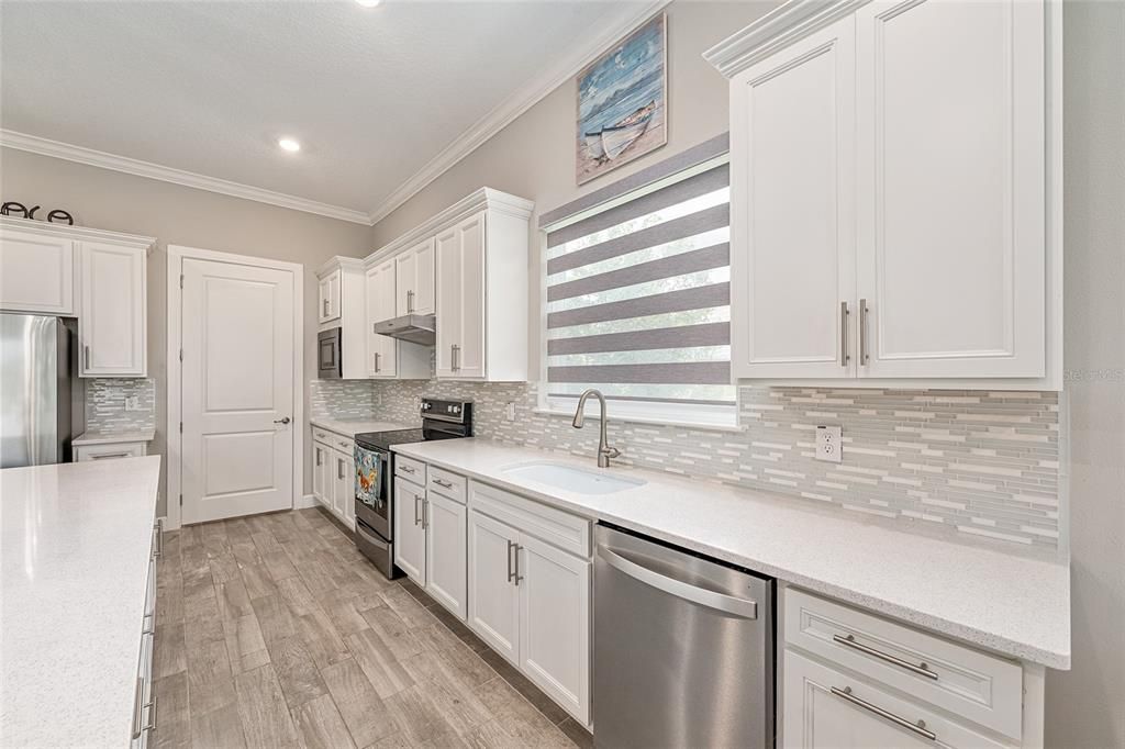En Venta: $569,000 (3 camas, 2 baños, 2118 Pies cuadrados)