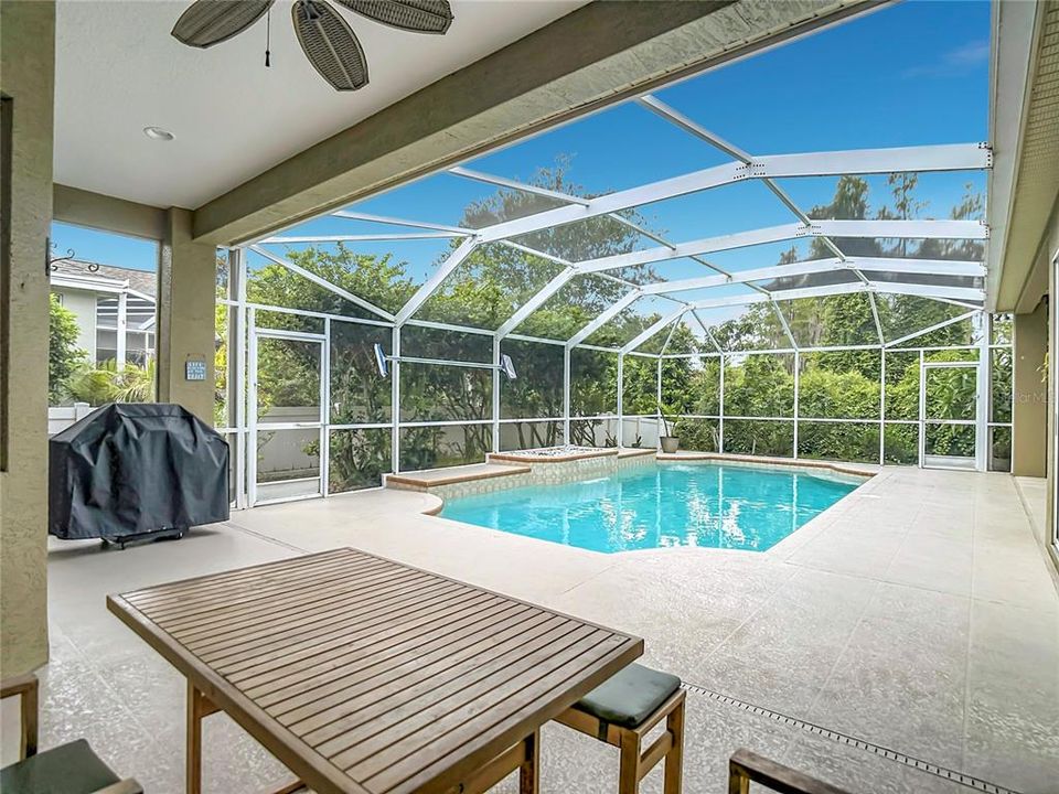 En Venta: $589,900 (4 camas, 3 baños, 2497 Pies cuadrados)