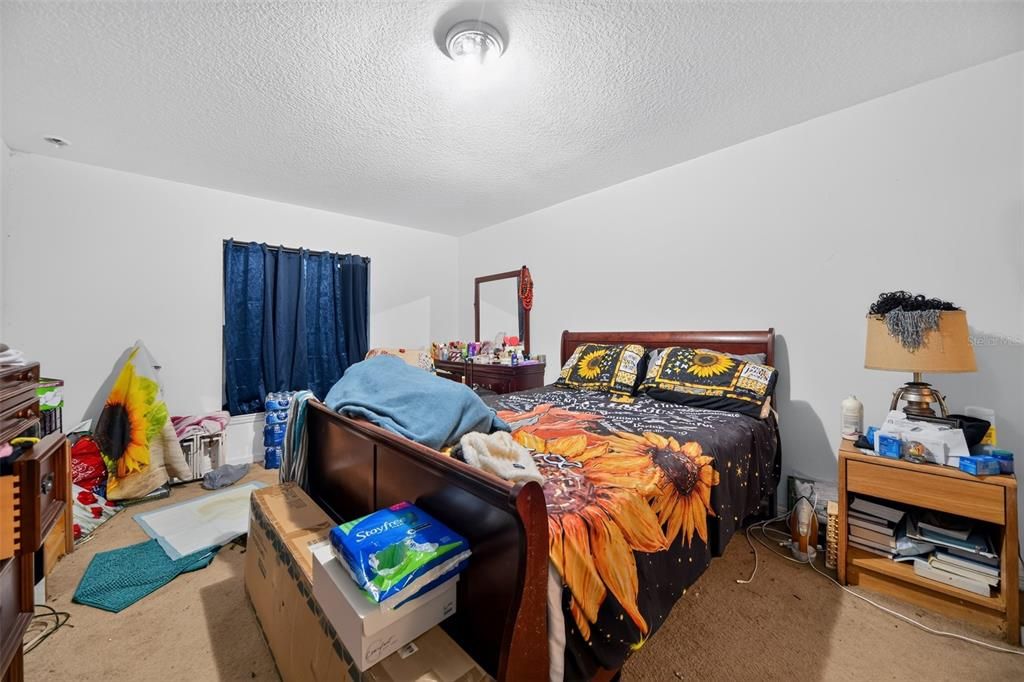 For Sale: $224,900 (3 beds, 2 baths, 1612 Square Feet)