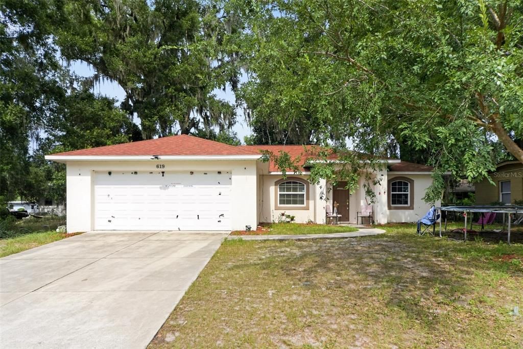 For Sale: $224,900 (3 beds, 2 baths, 1612 Square Feet)