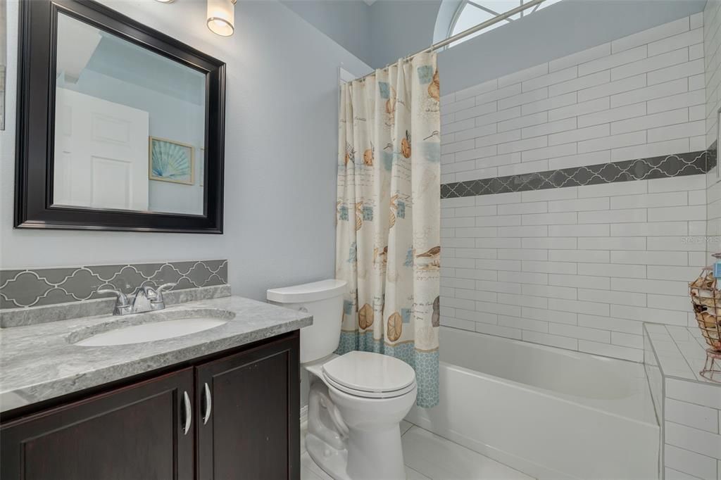 For Sale: $390,000 (3 beds, 2 baths, 1348 Square Feet)