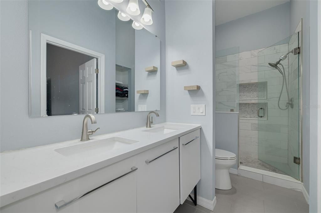 For Sale: $390,000 (3 beds, 2 baths, 1348 Square Feet)