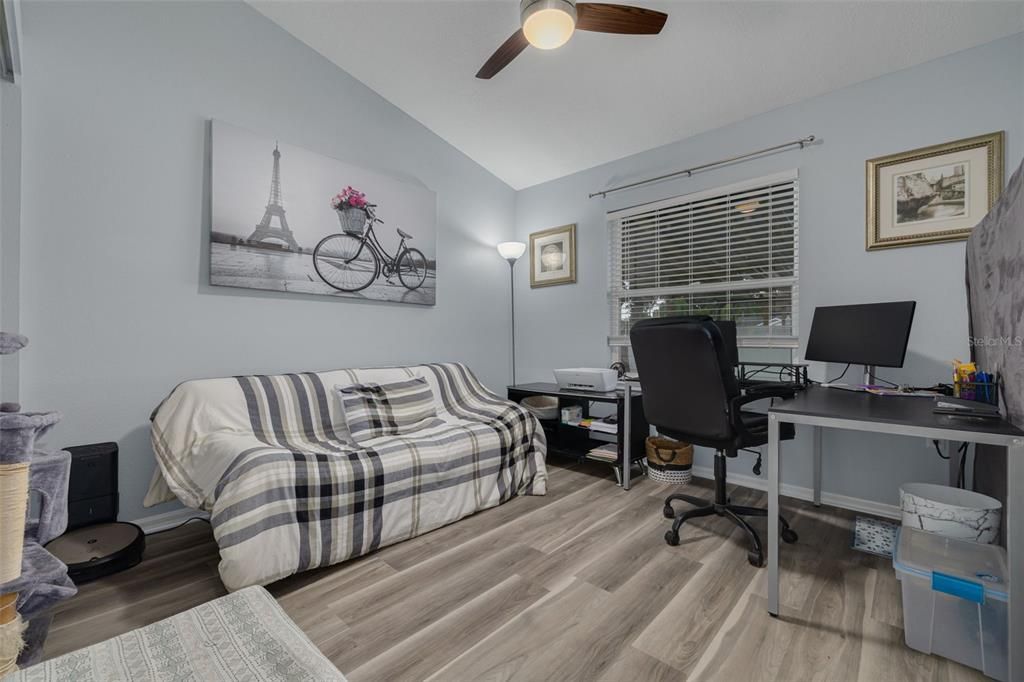 For Sale: $390,000 (3 beds, 2 baths, 1348 Square Feet)