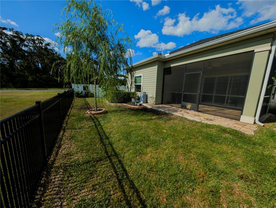 For Sale: $287,500 (3 beds, 2 baths, 1740 Square Feet)