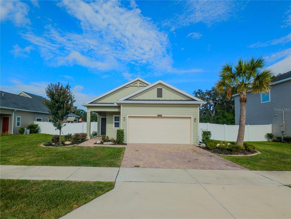 For Sale: $287,500 (3 beds, 2 baths, 1740 Square Feet)