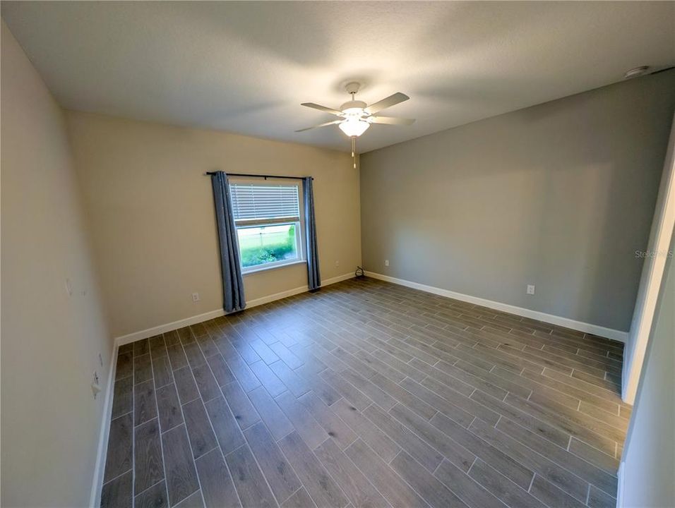 For Sale: $287,500 (3 beds, 2 baths, 1740 Square Feet)