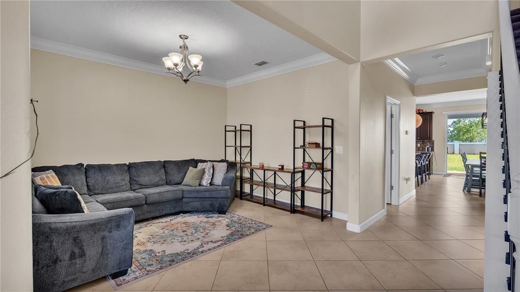 En Venta: $471,900 (4 camas, 2 baños, 2616 Pies cuadrados)