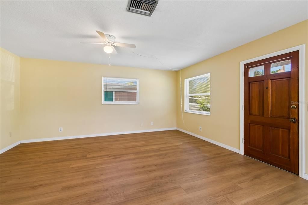 En Venta: $315,000 (3 camas, 1 baños, 1012 Pies cuadrados)