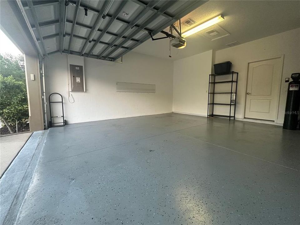 For Sale: $365,000 (2 beds, 2 baths, 1234 Square Feet)
