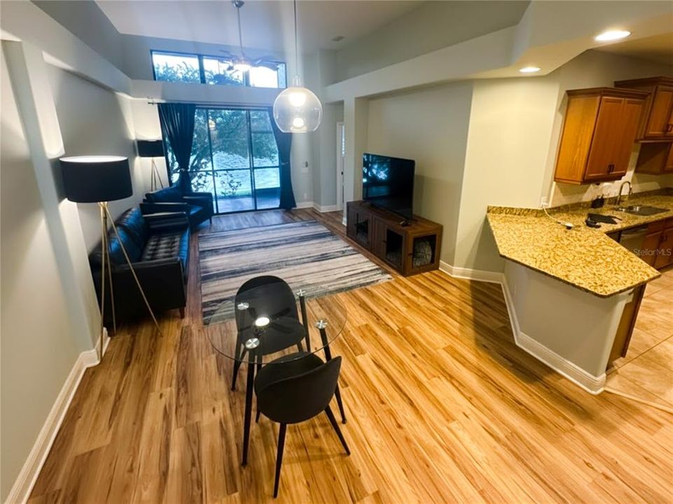 For Sale: $365,000 (2 beds, 2 baths, 1234 Square Feet)