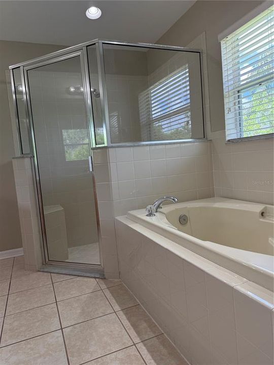En Renta: $2,495 (4 camas, 3 baños, 1836 Pies cuadrados)