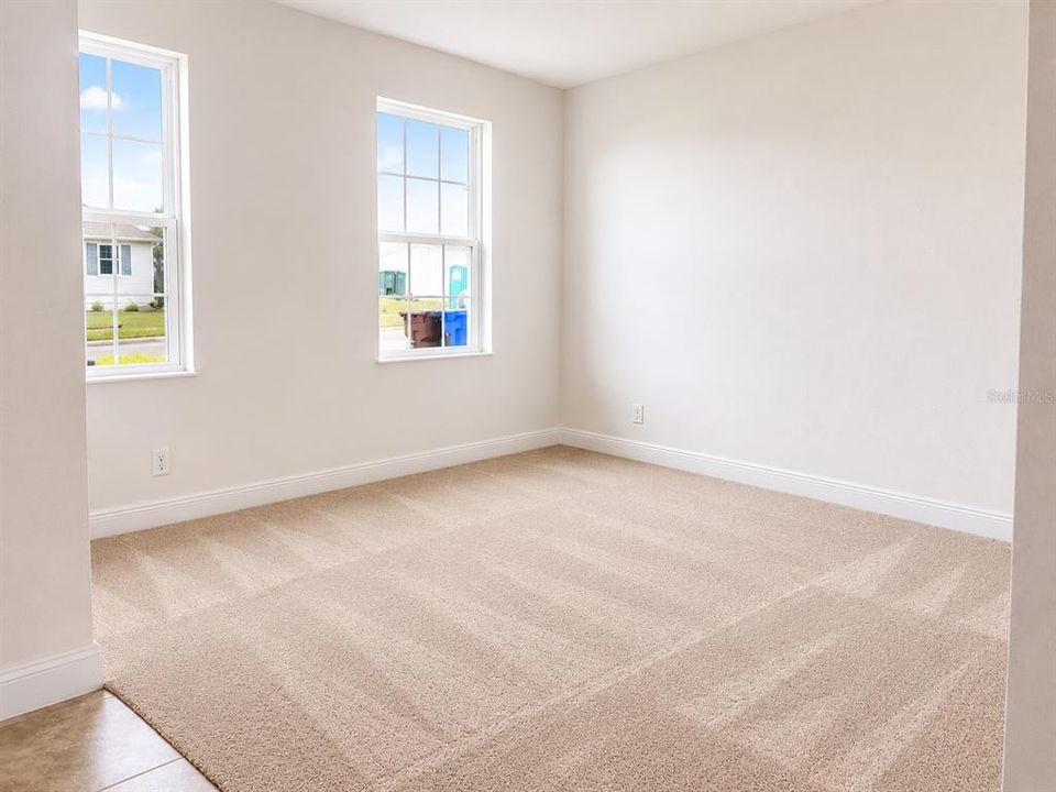For Sale: $550,000 (5 beds, 3 baths, 3166 Square Feet)