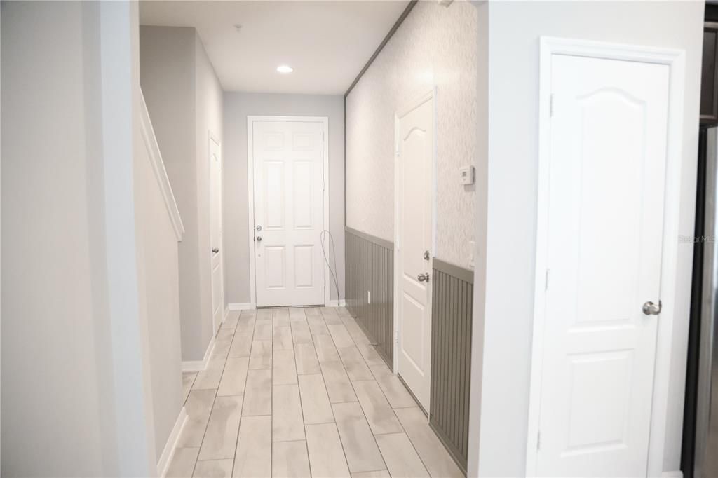 For Rent: $2,450 (3 beds, 2 baths, 1839 Square Feet)