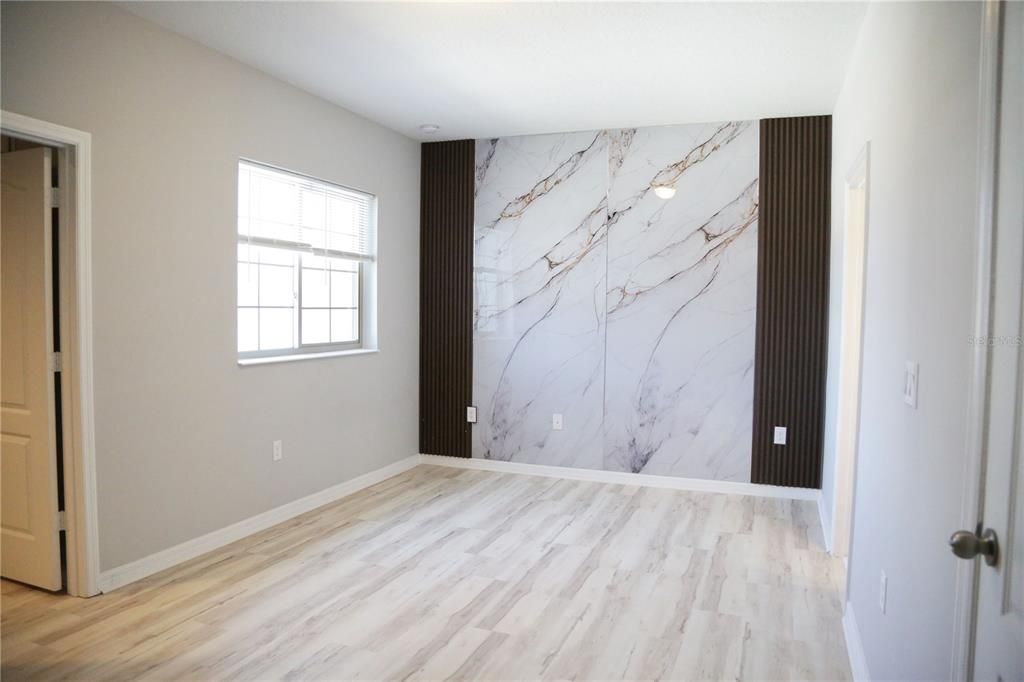For Rent: $2,450 (3 beds, 2 baths, 1839 Square Feet)