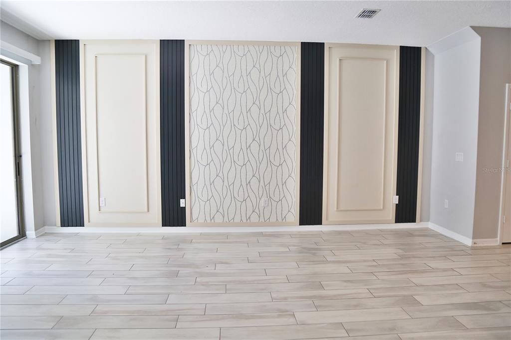For Rent: $2,450 (3 beds, 2 baths, 1839 Square Feet)