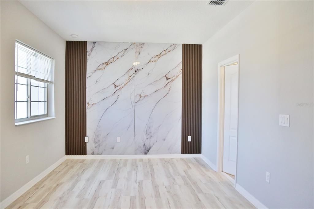 For Rent: $2,450 (3 beds, 2 baths, 1839 Square Feet)