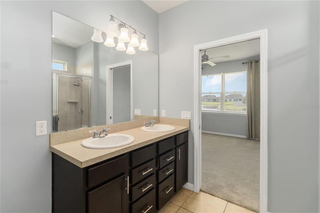 For Sale: $425,000 (3 beds, 2 baths, 2144 Square Feet)