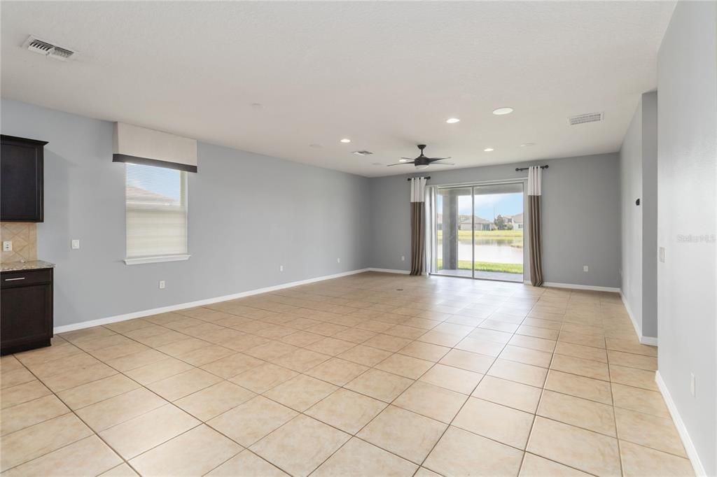 For Sale: $425,000 (3 beds, 2 baths, 2144 Square Feet)