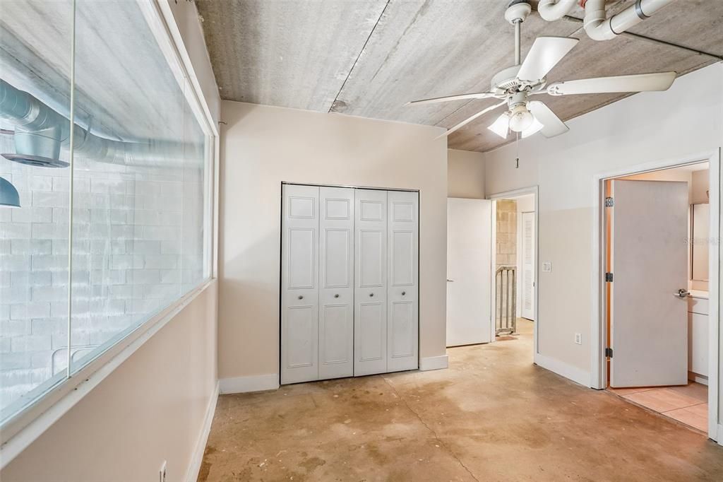 For Sale: $239,000 (3 beds, 3 baths, 1400 Square Feet)