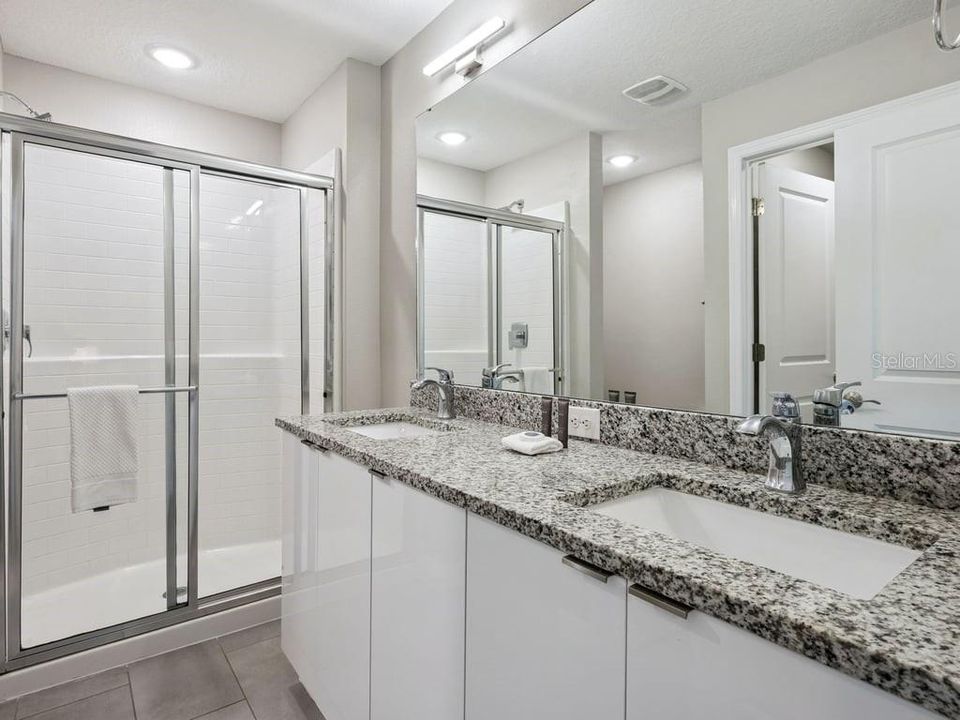 На продажу: $489,900 (5 спален, 4 ванн, 2166 Квадратных фут)