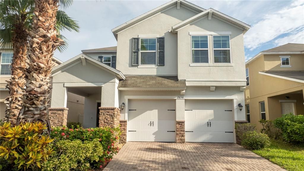 For Sale: $465,000 (4 beds, 2 baths, 2328 Square Feet)