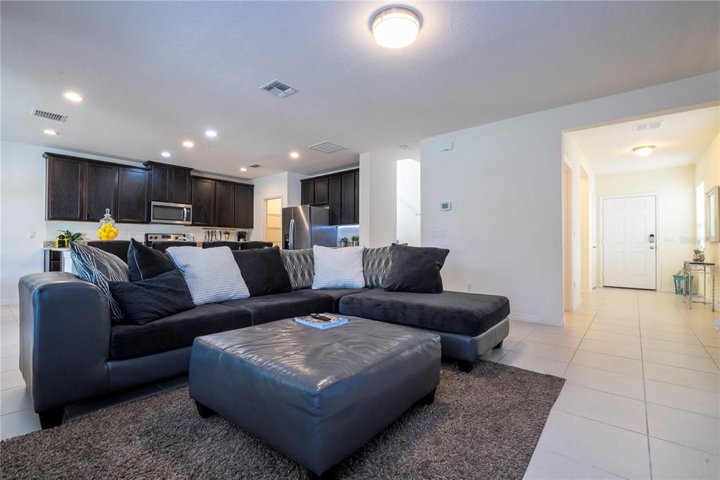 For Sale: $465,000 (4 beds, 2 baths, 2328 Square Feet)