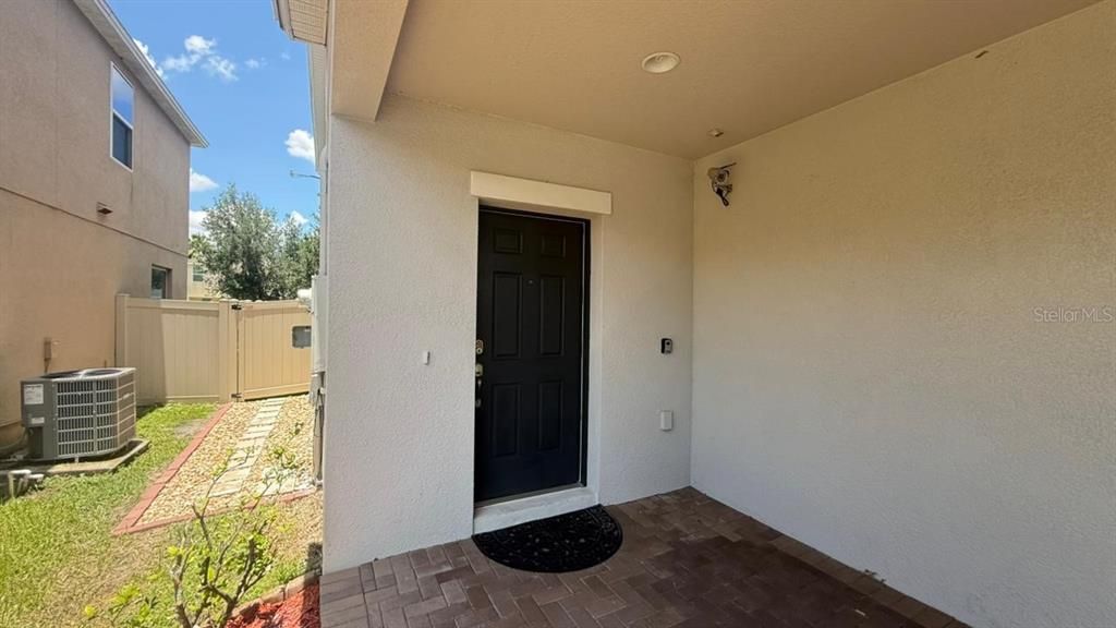 For Sale: $465,000 (4 beds, 2 baths, 2328 Square Feet)