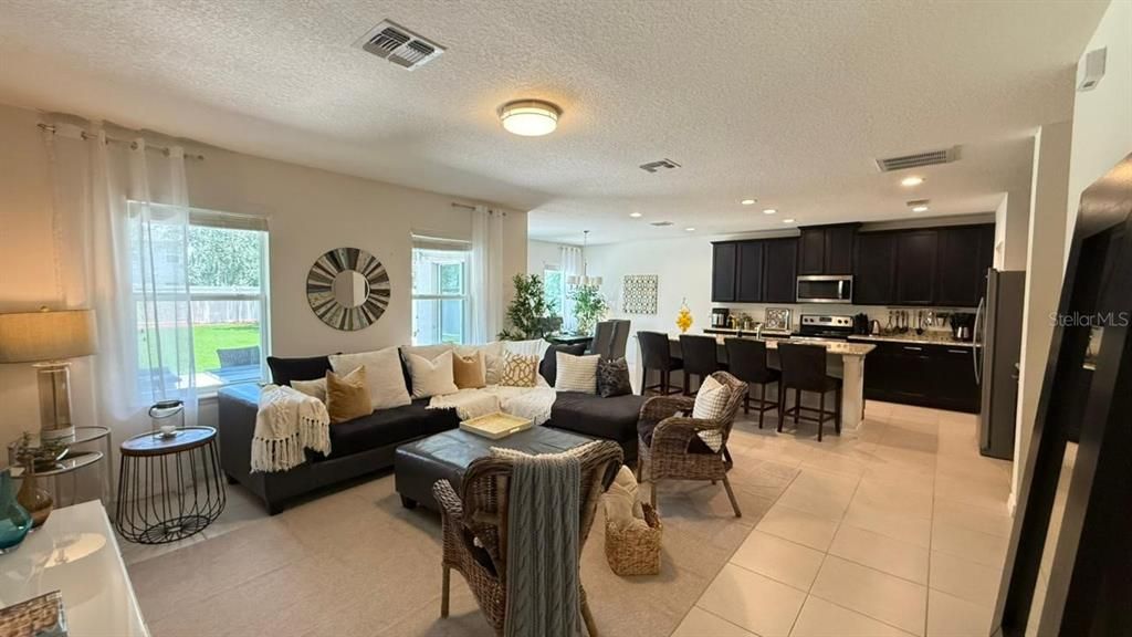 For Sale: $465,000 (4 beds, 2 baths, 2328 Square Feet)
