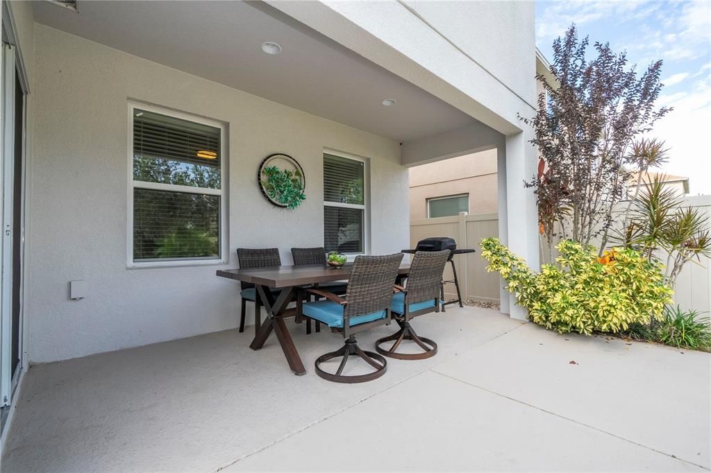For Sale: $465,000 (4 beds, 2 baths, 2328 Square Feet)