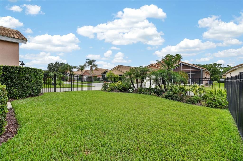 For Sale: $399,000 (3 beds, 2 baths, 1754 Square Feet)