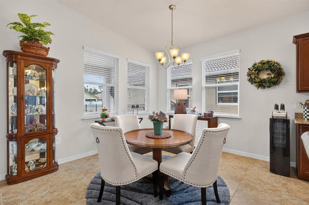For Sale: $399,000 (3 beds, 2 baths, 1754 Square Feet)
