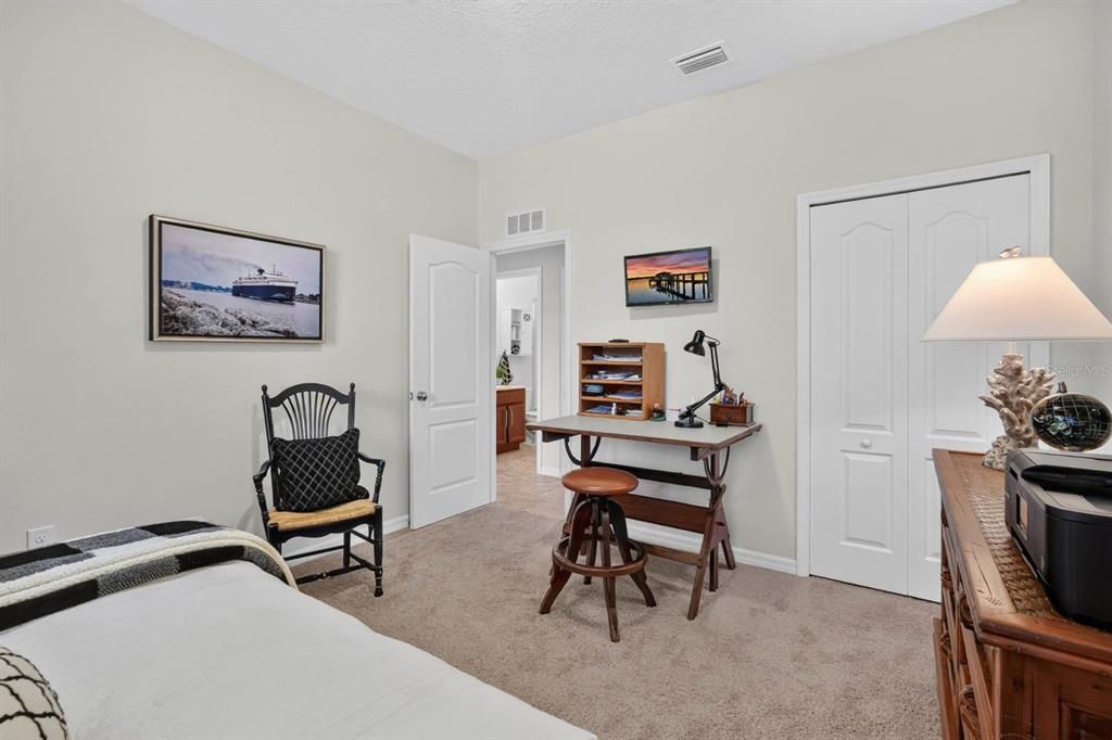 For Sale: $399,000 (3 beds, 2 baths, 1754 Square Feet)